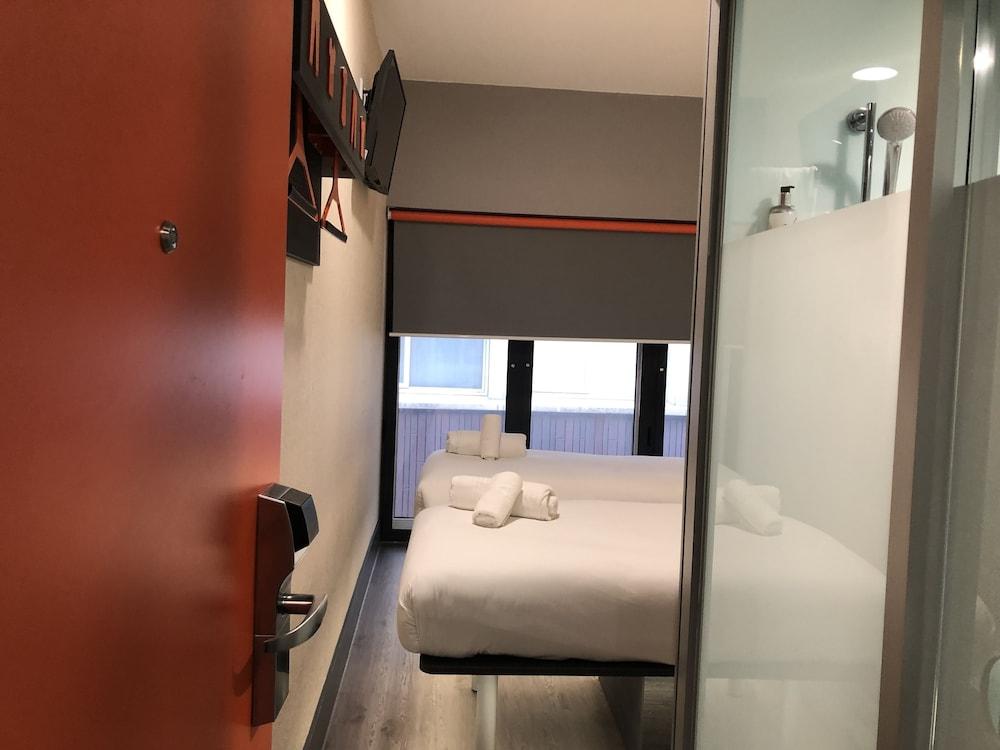 Easyhotel Birmingham Eksteriør bilde