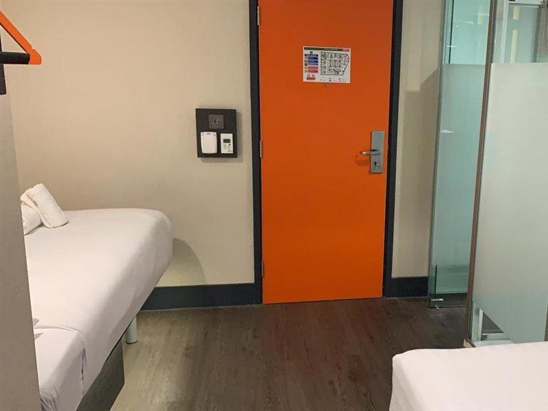 Easyhotel Birmingham Eksteriør bilde